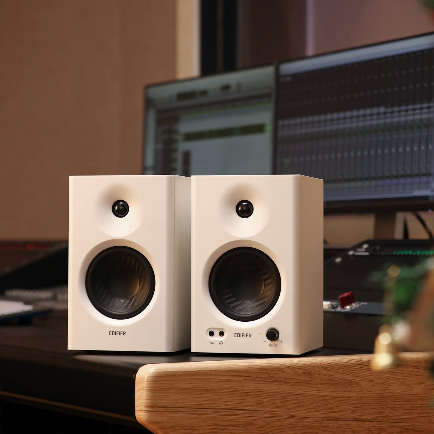 Edifier you MR4 Powered Studio Monitor Speakers, 4" Active Near-Field Monitor Speaker - White (Pair)